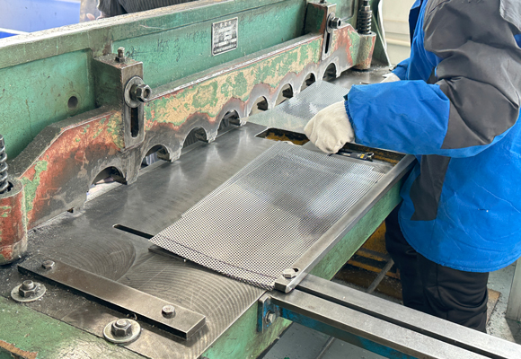 Cutting machine